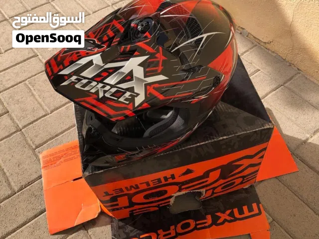 خوذة مكس فورس 2xl للبيع بحاله الوكاله مقابل 300 درهم