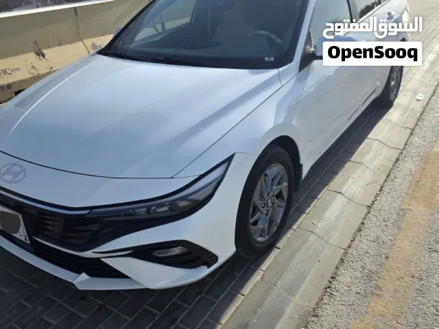 2025 Hyundai Elantra GL