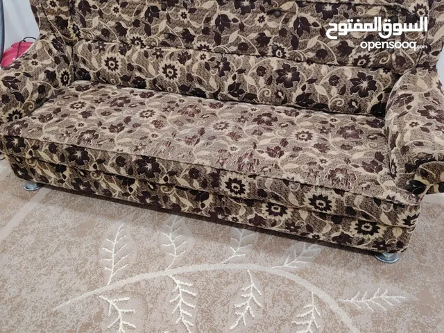 طقم كنب سبع مقاعد
