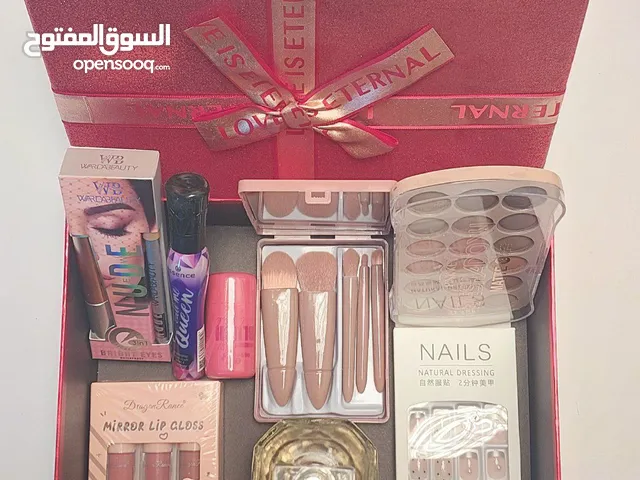 كوزمتك وتين للعنايه بالبشره والشعر والجسم منتجاتنه اصليه ومضمونه 100\100