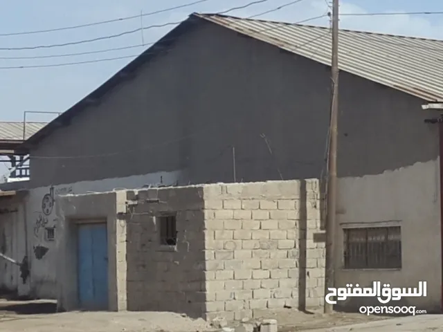 مخزن للبيع