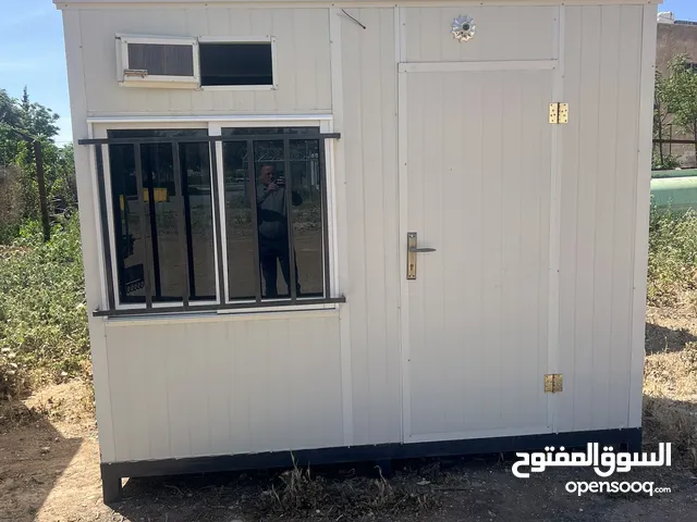 كرفان مع حمام خارجي جديد غير مستعمل