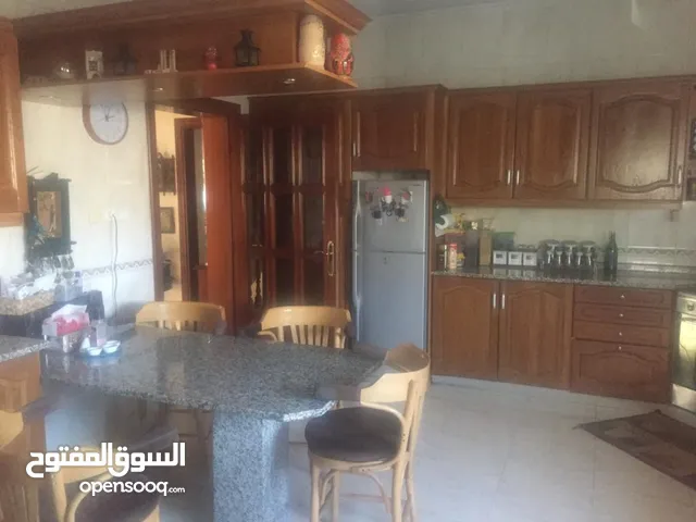 800 m2 5 Bedrooms Villa for Sale in Amman Dahiet Al Ameer Rashed