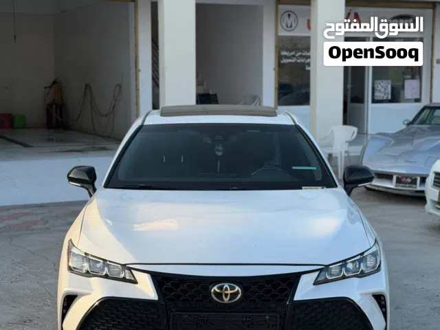 تويوتا افالون 2019 لون أبيض موديل Limited بسعر كاش مع مواصفات أمريكية