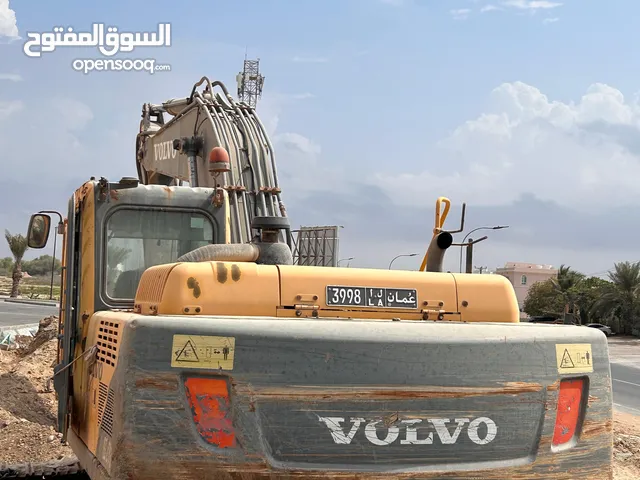حفارت للبيع