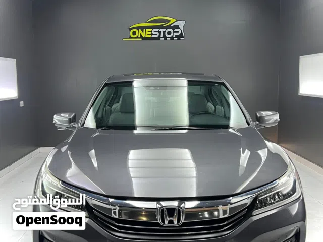 2017 هوندا اكورد Touring