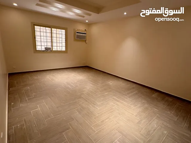 150 m2 4 Bedrooms Villa for Rent in Dubai Nadd Al Sheba