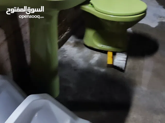 مقاعد حمام افرنجي الوان احجام انواع موديلات متعددة ومغاسل كلها مرتبة