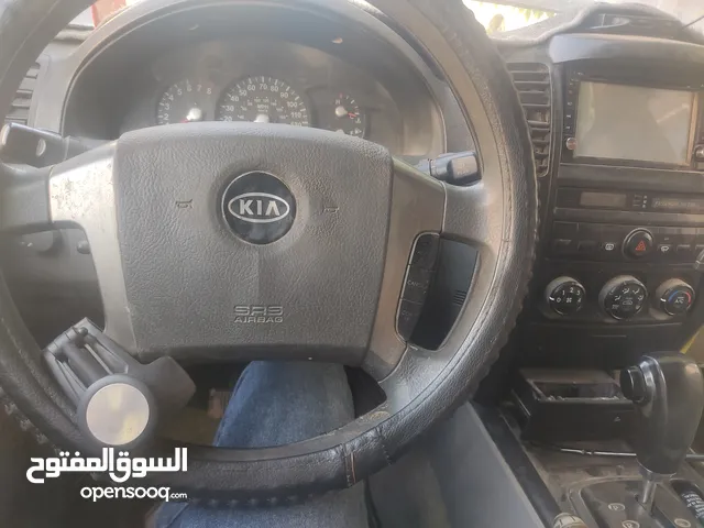 Used Kia Sorento in Tripoli