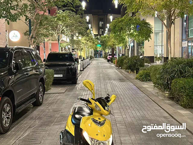 سكوتر سوزكي 2012 للبيع نظيف جداً