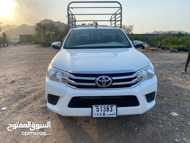 Used Toyota Hilux in Fujairah