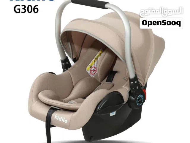 كارسيت براحة وأمان كاملين مع مقعد السيارة المحمول Kidilo G306، المتوفر حصريًا لدى Island Toys.