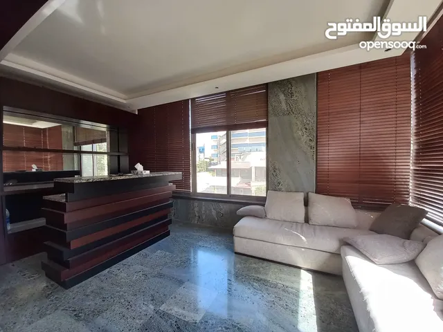 شقة غير مفروشة للإيجار 320م2 ( Property 17823 ) سنوي فقط