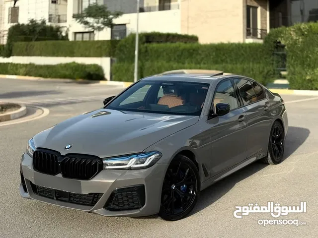 BMW530i2021