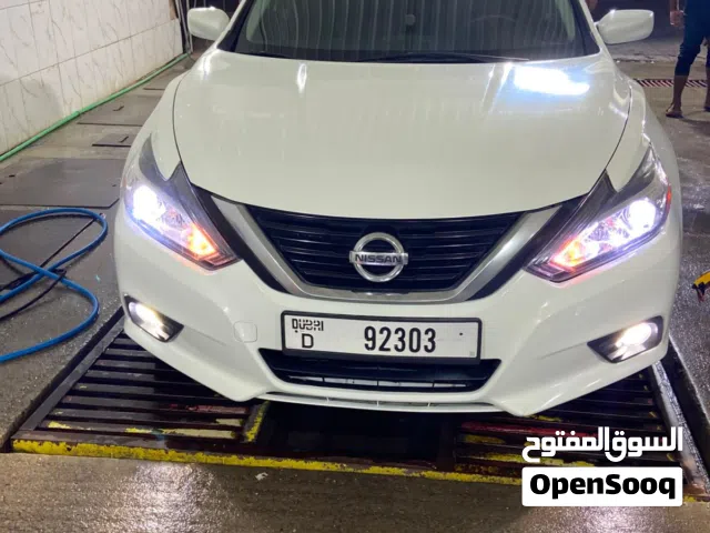 2016 Nissan Altima Standard