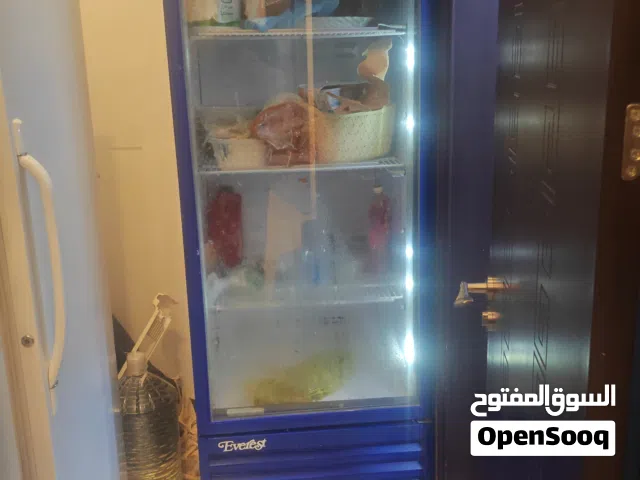 ثلاجة عرض باب واحد ماركة افريست
