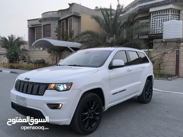 Used Jeep Grand Cherokee in Basra