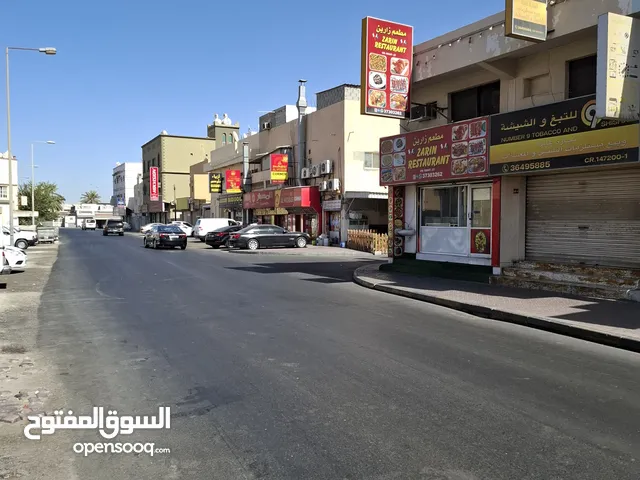 محل تجاري قفلي للبيع في موقع ممتاز