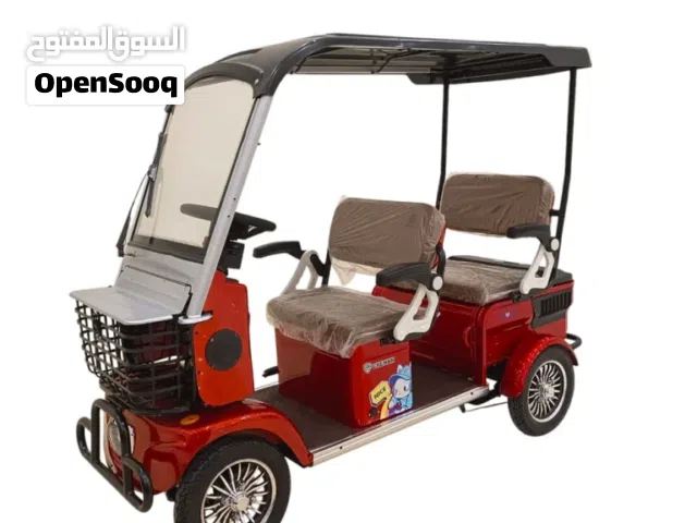 Eco Size Four Wheel 3 Passengers Seat Electric Golf Cart