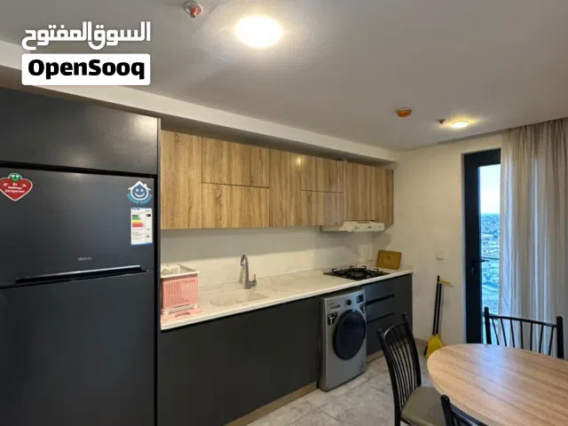 شقه للايجار في مجمع لايف تاورز المساحة 87 م