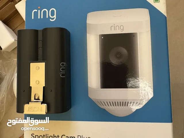 كاميرا رينج جديد سبوت لايت بلس Ring Spotlight Cam Plus, Battery ،بطارية التحدث ثنائي الاتجاه - أبيض