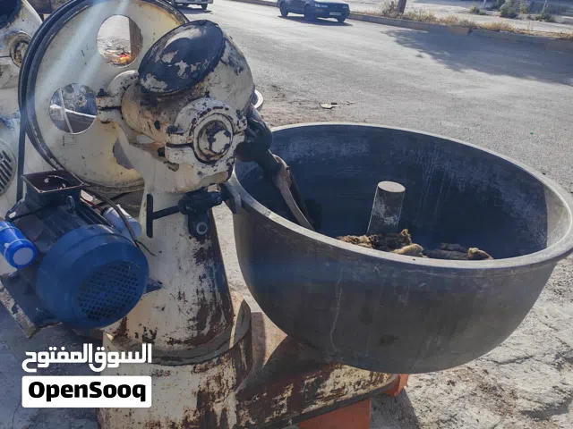 عجانة حلبية 100 كيلو بحالة جيدة راس كبير