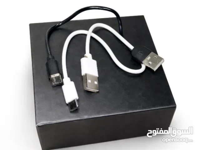 كابل شحن USB Type-C و Micro-USB بحالة جيدة