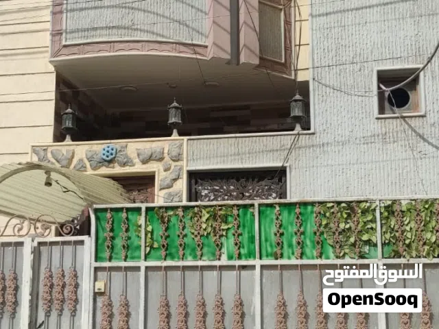 بيت طابقين بناء حديث