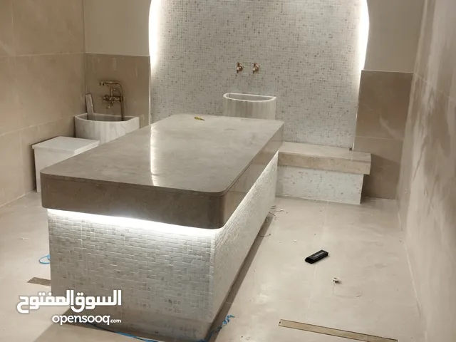 متخصصون في أعمال الحمام المغربي للصالونات بأنواعها المختلفة والفلل والصيانة العامة والبناء والمقاولا