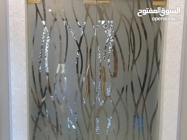تركيب مرايات ابواب زجاج شاور بوكس جام سكريت طاولات طعام وجهات منازل ومحلات