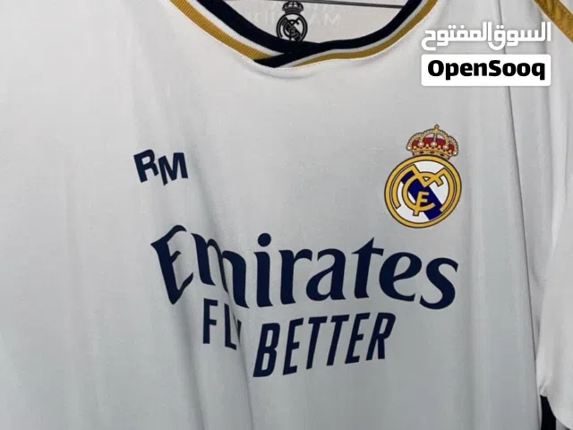 تشيرت ريال مدريد لفنيسيوس   Real Madrid's Chert vini.jr