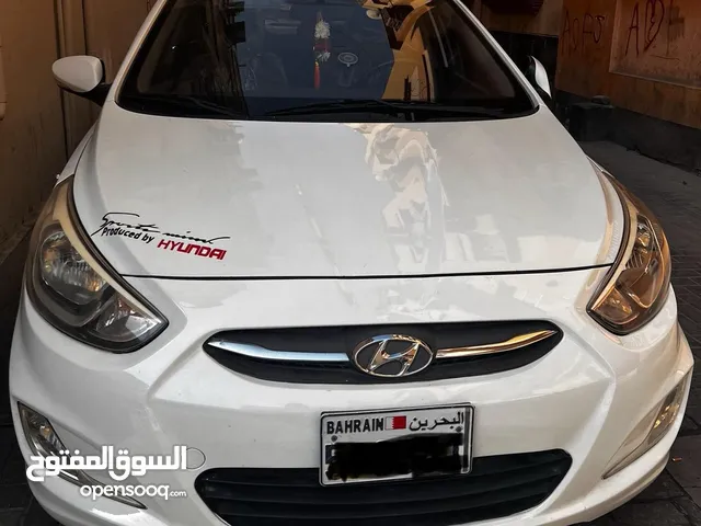 Hyndai Accent 2016, White Ready to Drive For Sale
