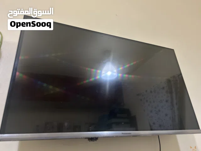 تلفزيون بحالة ممتازة جداً ونظيف