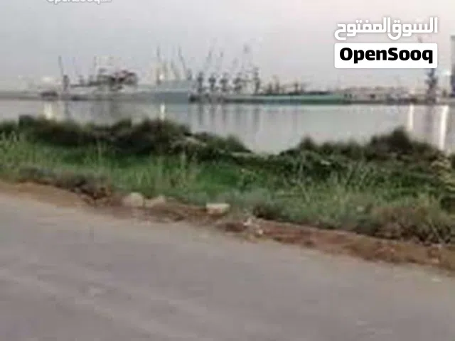 قطعه ارض مقابل ميناء المعقل 100 متر