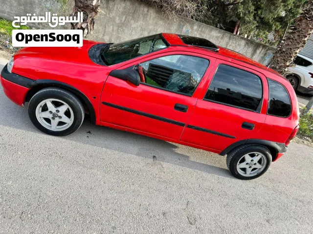 1999 أوبل كورسا Standard