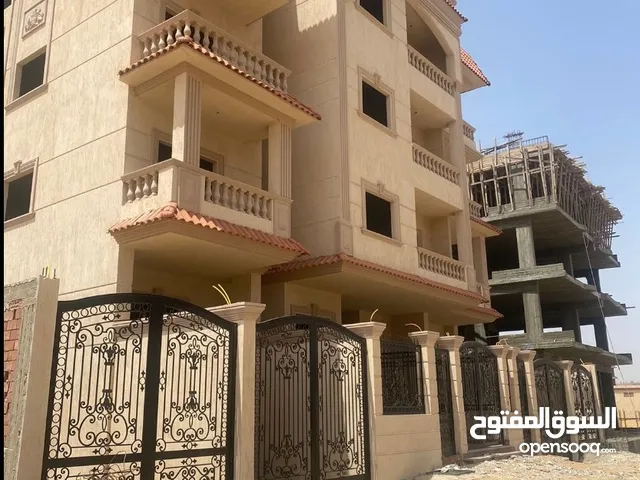 198 m2 4 Bedrooms Apartments for Sale in Cairo Fifth Settlement