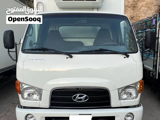 هونداي مايتي ثلاجة اصلية HD-72 للبيع