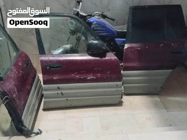 أبواب راف فور 1999 تشليح وكالة نظيفات وسعر هسوووس ،،، للعلم الأبواب فاضية ،، مع الفيابر فقط