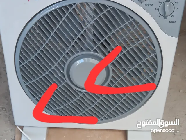 مراوح مربعه عدد 2 النوع الأول سامكس بالكرتونه غير مستعمله بسعر 22 دينار.....الثانيه مستعمله شيء بسيط