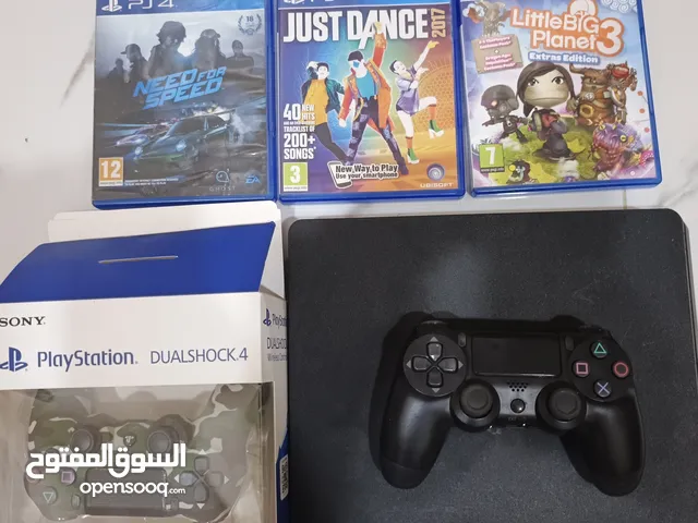 بلاستيشن 4 مستعمل معاه 2 يد كنترول و 3 CD