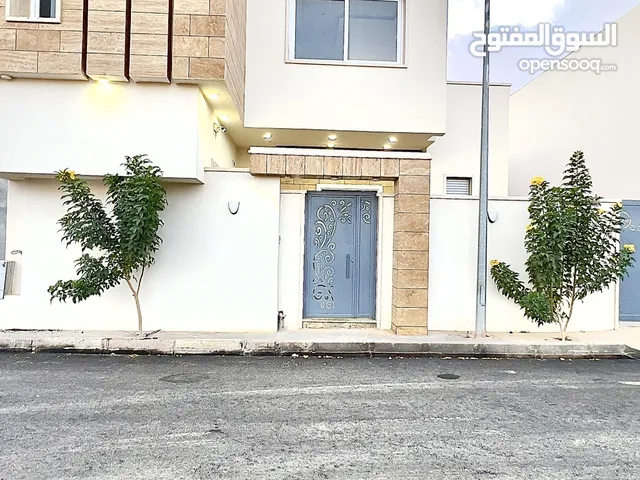 310m2 5 Bedrooms Villa for Sale in Tripoli Ain Zara