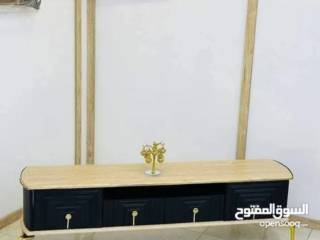 ميز تلفاز أنيق