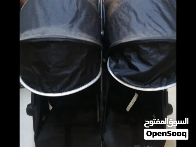 عربه اطفال للتوام مستخدم2 مره فقط سعر الشرا80 ريال مطلوب ب55 ريال