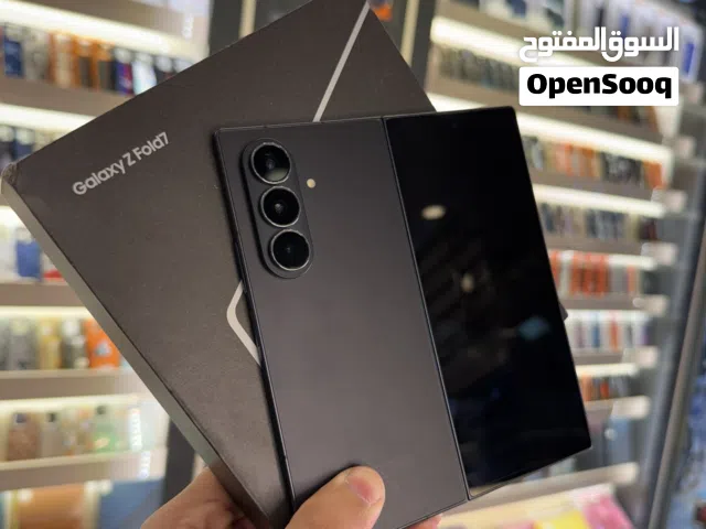 سامسونك z fold 7  ذاكره 512 رام 12 استخدام الجهاز قليل جداً لون اسود  شرق اوسط نضيف جداً
