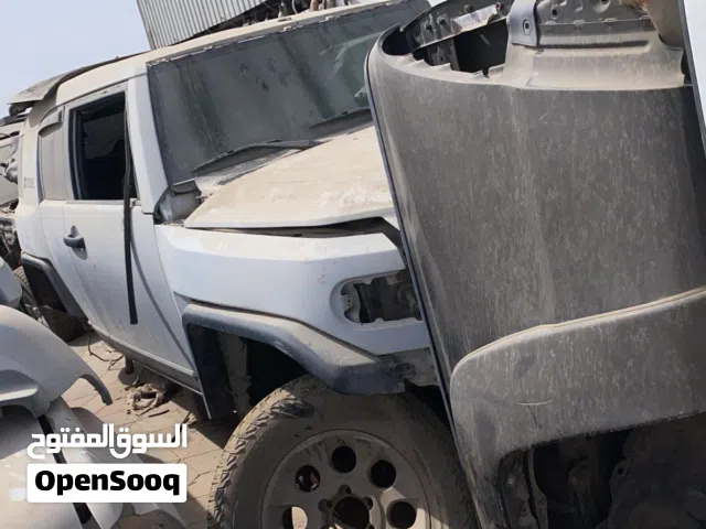 للبيع قطع غيار تويوتا اف جي مديل 2007 الى 2013