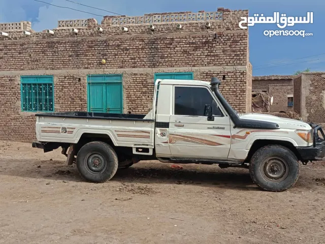 تاتشر 2012 للبيع