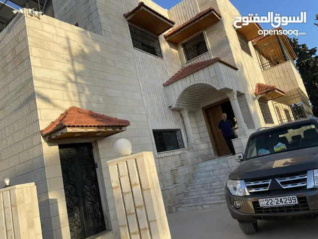 600 m2 More than 6 bedrooms Villa for Sale in Irbid Al Sareeh