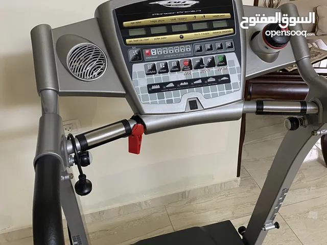 جهاز مشي بحالة ممتازة