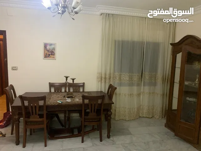 شقة مفروشة مميزة للبيع في الرابية قرب شارع المدينة المنورة طابق ثاني 100م بسعر مغري