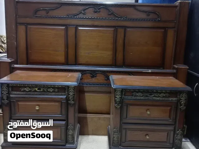 تخت مجوز مع